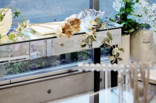 Furniture-Import190331-091