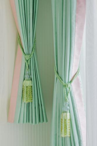 curtain-19-04-28_053-683x1024